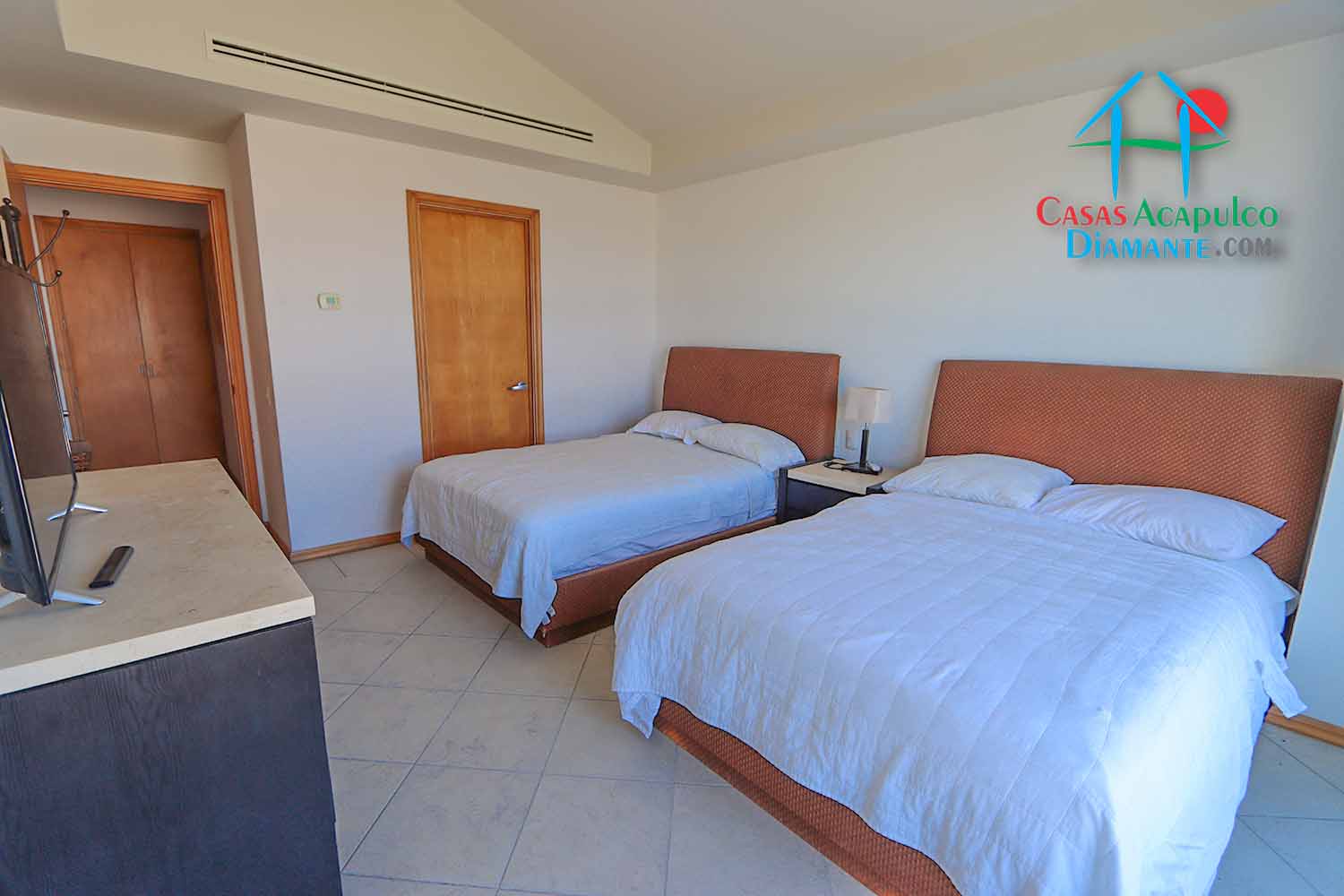 Maralago E 402 - Recámara uno 3